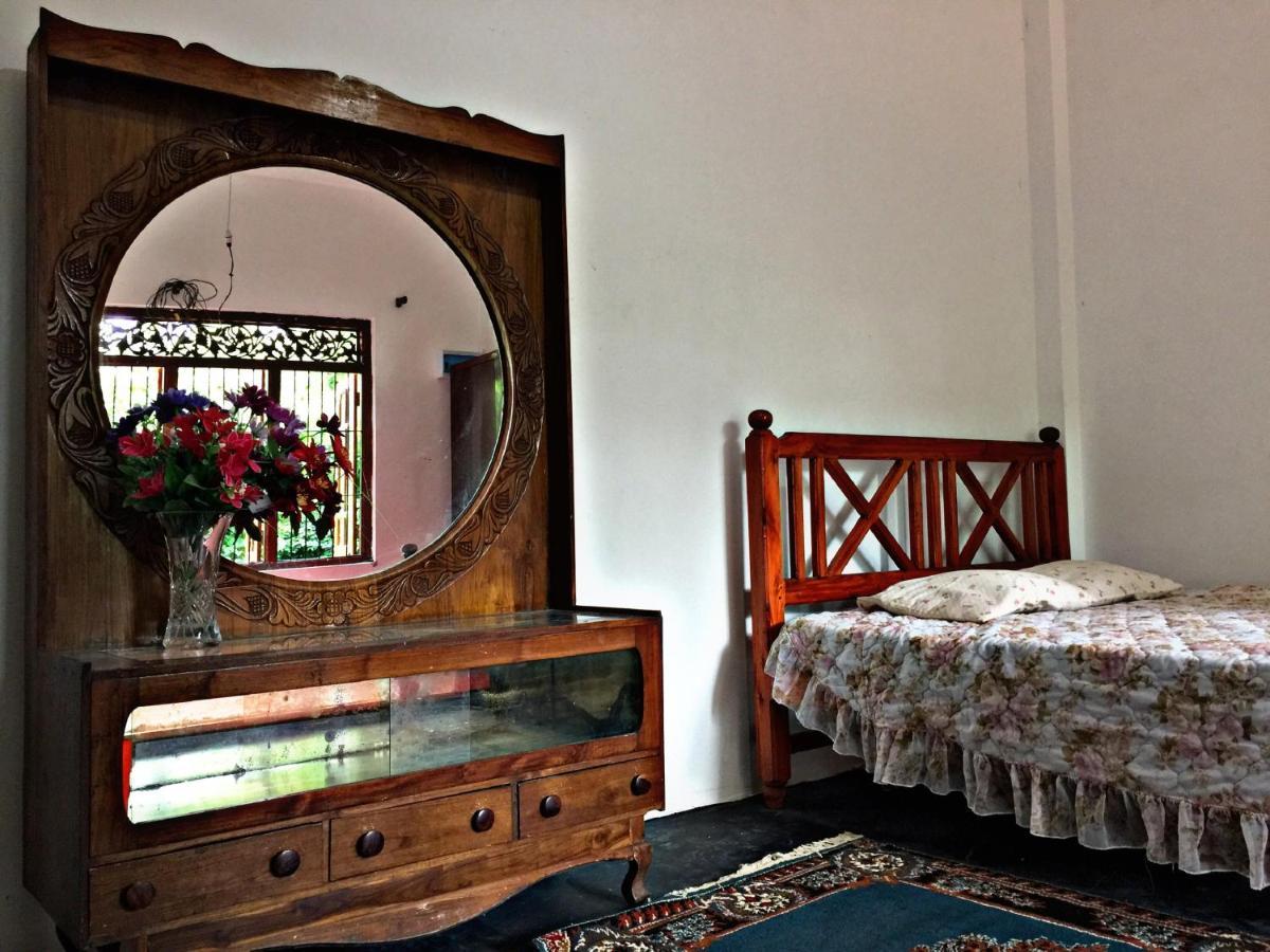 Thaaaru Villa Mirissa Dış mekan fotoğraf