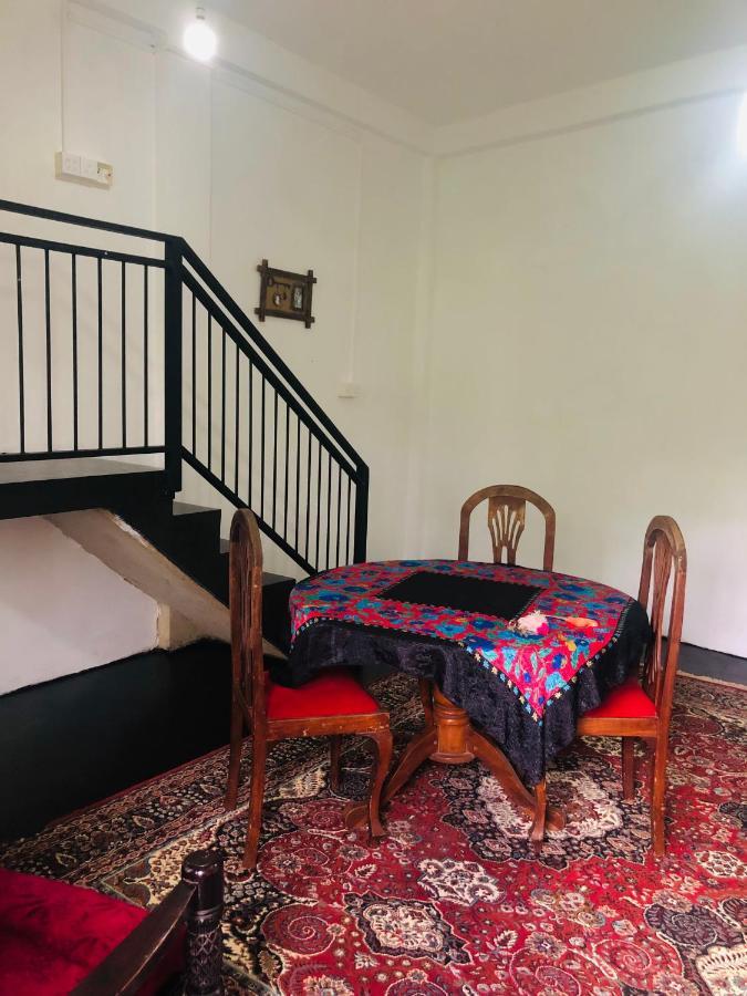 Thaaaru Villa Mirissa Dış mekan fotoğraf